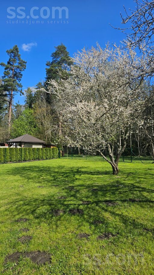 Lakstīgala 27, Bajāri, Rīgas rajons, Salaspils l. t. — maja