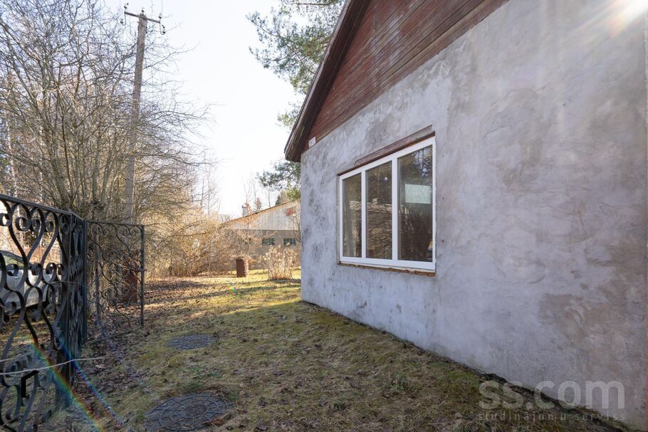 Lazdas 2810, Jāņupe, Rīgas rajons, Olaines pag. — maja