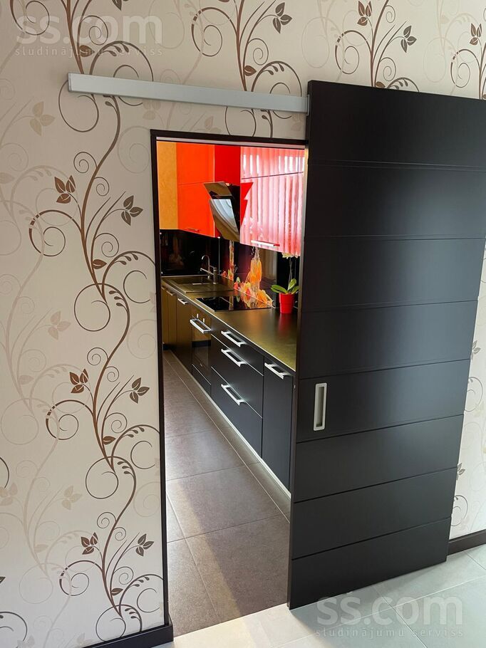 Balto Ķiršu iela 6, Tēraudi, Rīgas rajons, Salaspils l. t. — maja