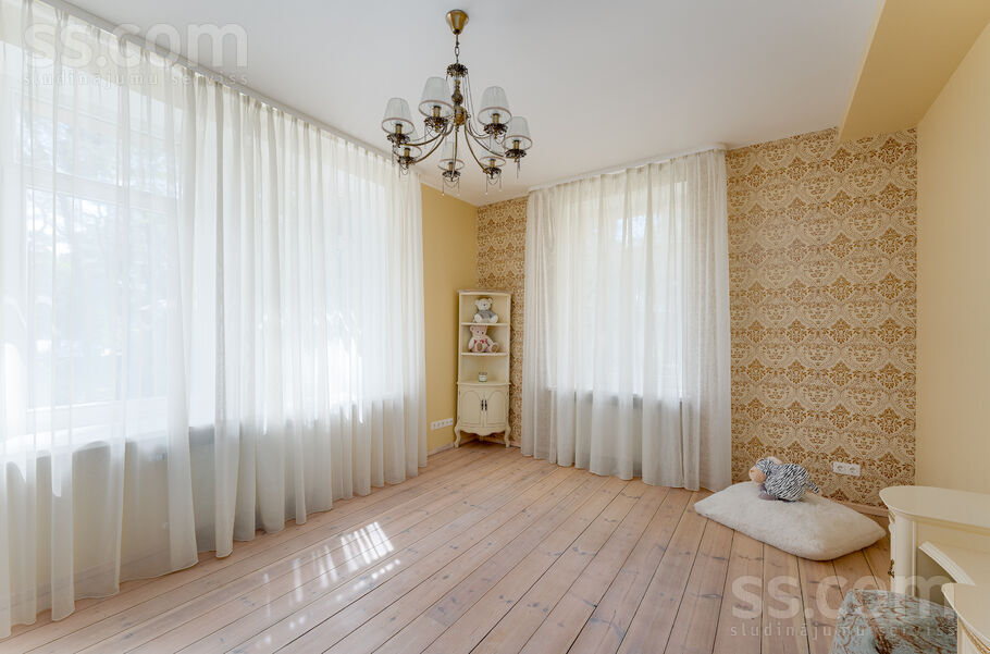 Poruka, Rīga — maja