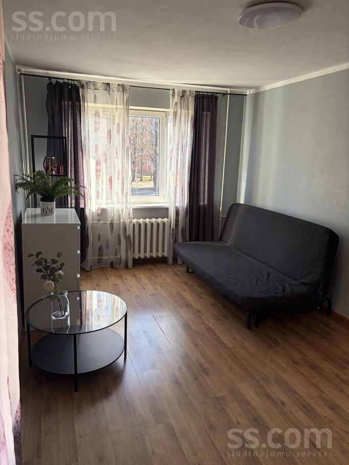 Melnsila 18, Rīga — dzivoklis