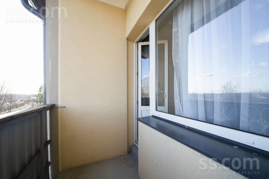 Viestura laukums 7, Viestura laukums, Valmiera un raj., Valmieras pag. — dzivoklis