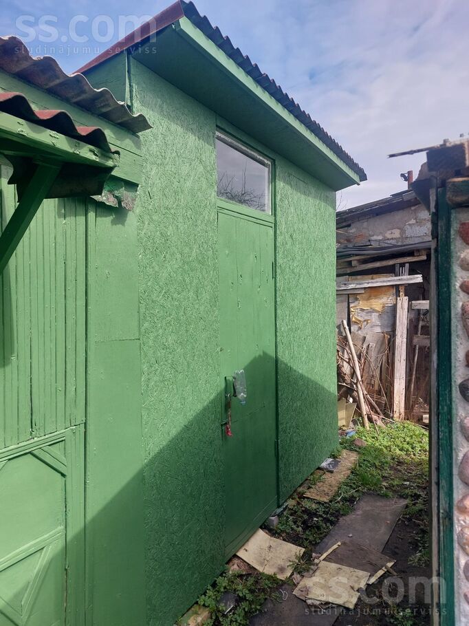 Astotā 29, Šķēde, Liepāja un raj., Medzes pag. — maja