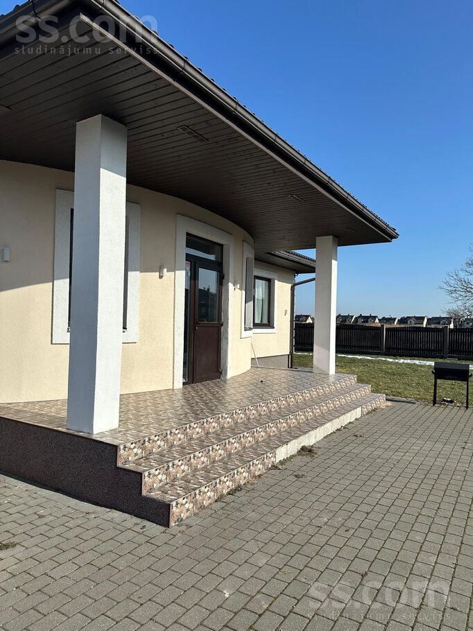 Vecozolu iela 16, Mārupe, Rīgas rajons, Mārupes pag. — maja