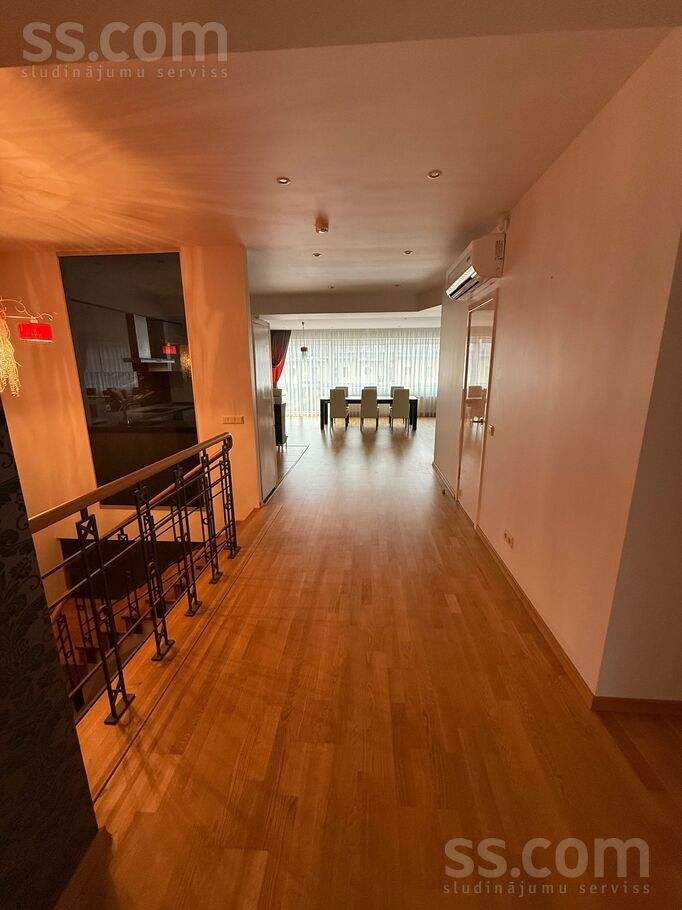 Melluzu prospects 77, Jūrmala — dzivoklis