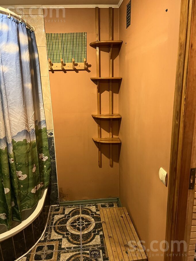 Vidus 5, Carnikava, Rīgas rajons, Carnikavas nov. — maja