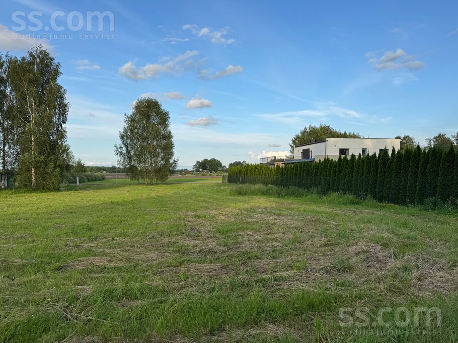 Vilku iela 3, Iecava, Bauska un raj., Iecavas nov. — zeme