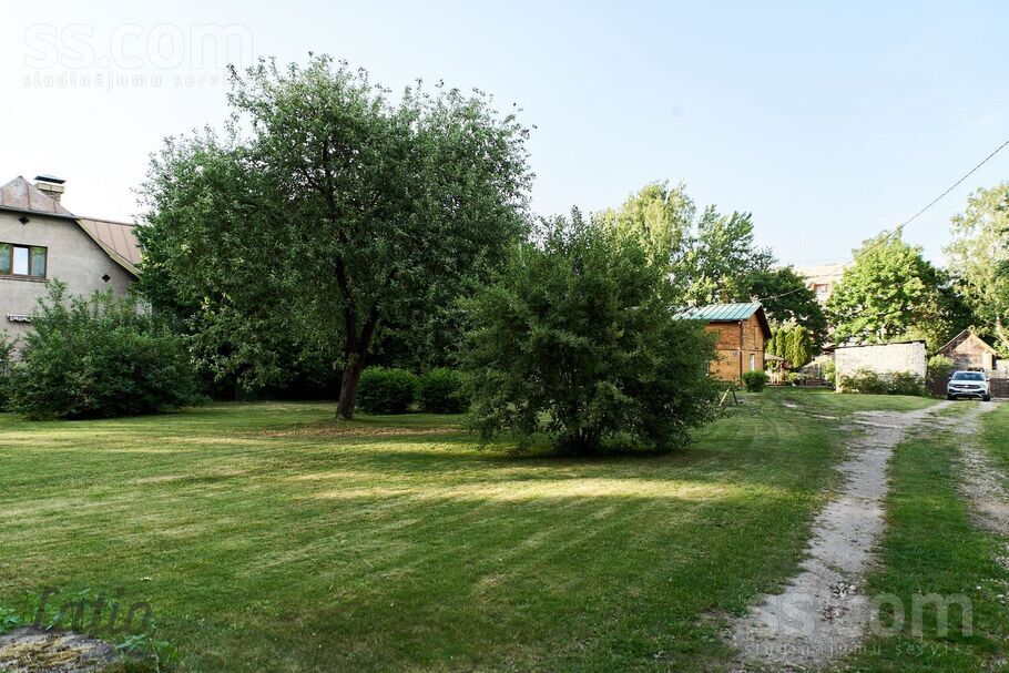 Rucavas, Rīga — zeme