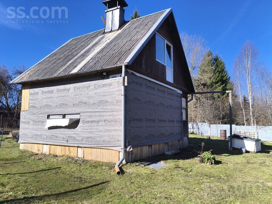 Lačplesis 9/10, Dzērumi, Rīgas rajons, Ķekavas pag. — maja