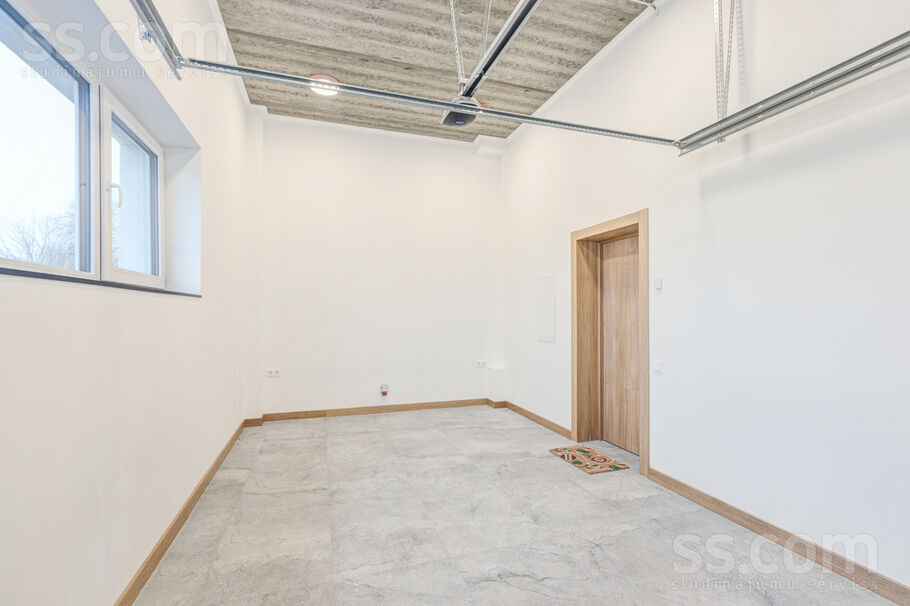 Rītausmas iela 1, Mārupe, Rīgas rajons, Mārupes pag. — maja