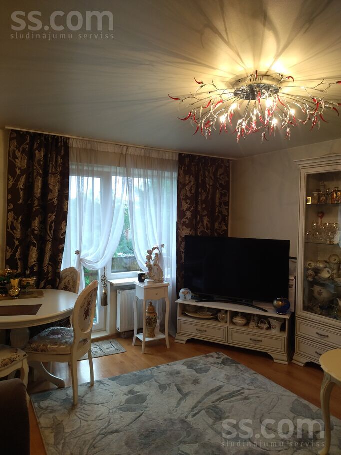 Viesītes 45, Jēkabpils un raj., Jēkabpils — dzivoklis
