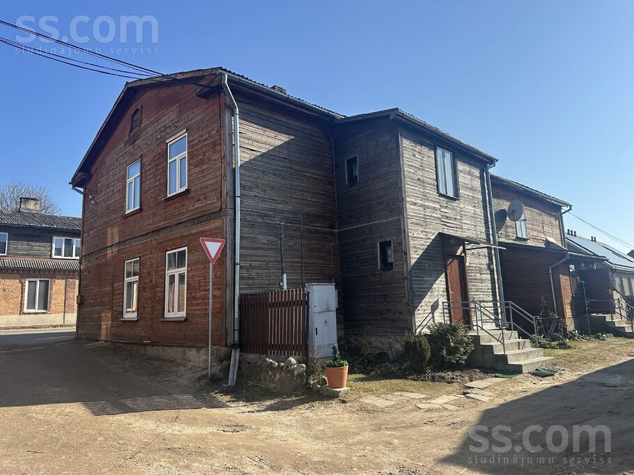 Limbažu 11, Valmiera un raj., Valmiera — dzivoklis