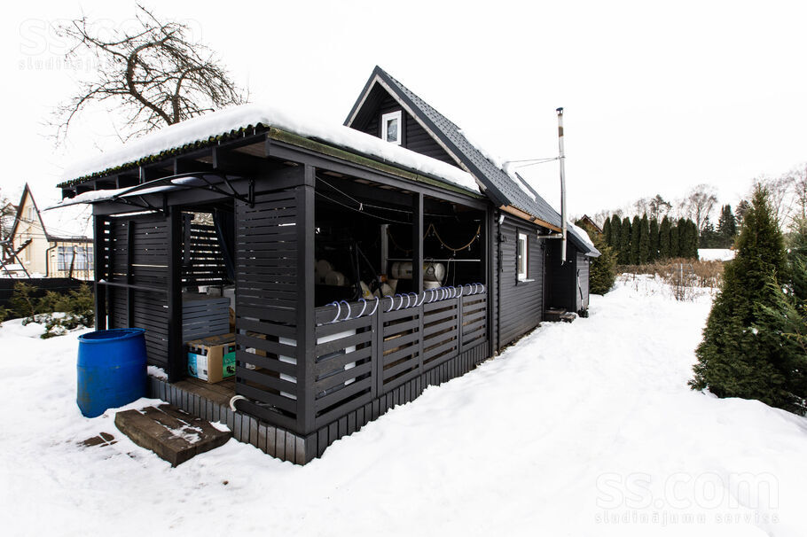 Upmalas iela 25, Jeņči, Rīgas rajons, Ķekavas pag. — maja