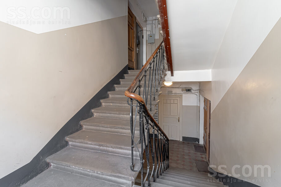 Zeļļu 13, Rīga — dzivoklis