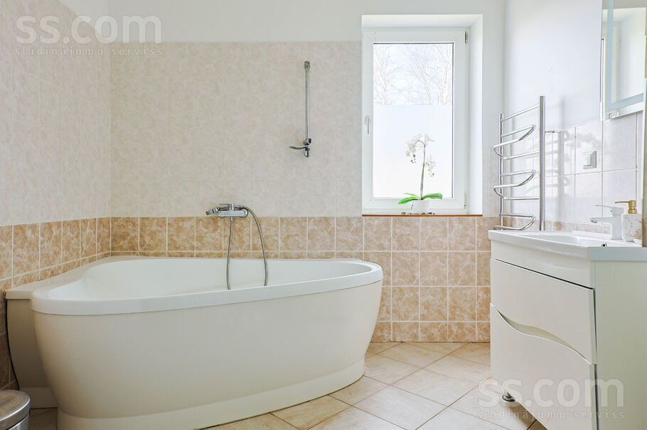 Magnoliju iela 15, Rīgas rajons, Baloži — maja