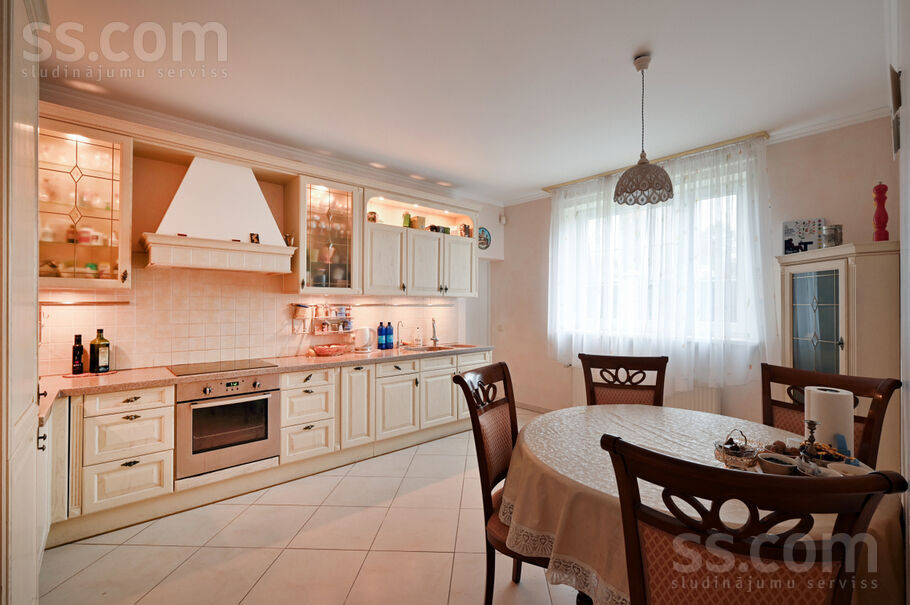 Zvejnieku iela 16, Ragaciems, Tukums un raj. — maja