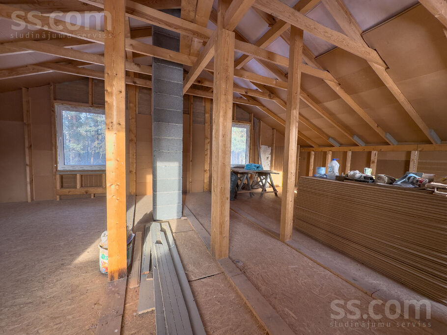 Dzintara iela 11, Engure, Tukums un raj., Engures pag. — maja