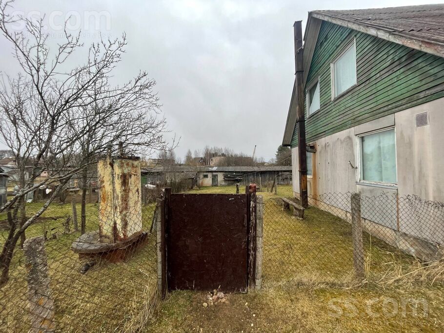 Bumbieru iela 6, Lauderi, Ludza un raj., Lauderu pag. — maja