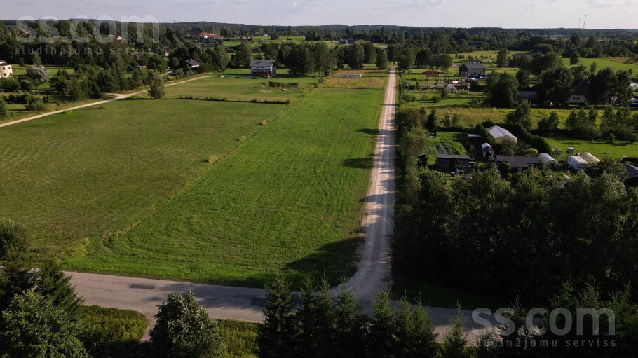 Kalnezera iela, Tīnūži, Ogre un raj., Ikšķiles l. t. — zeme