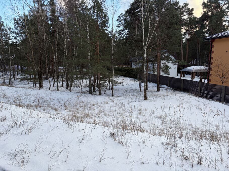 Brīzes 34, Rīga — zeme