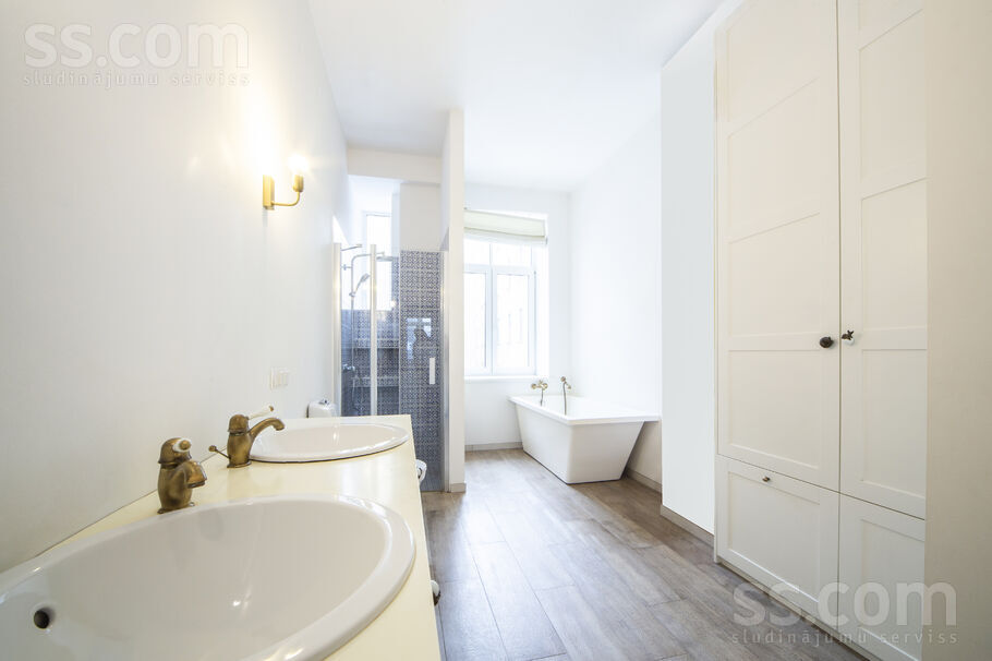 Skolas 30, Rīga — dzivoklis