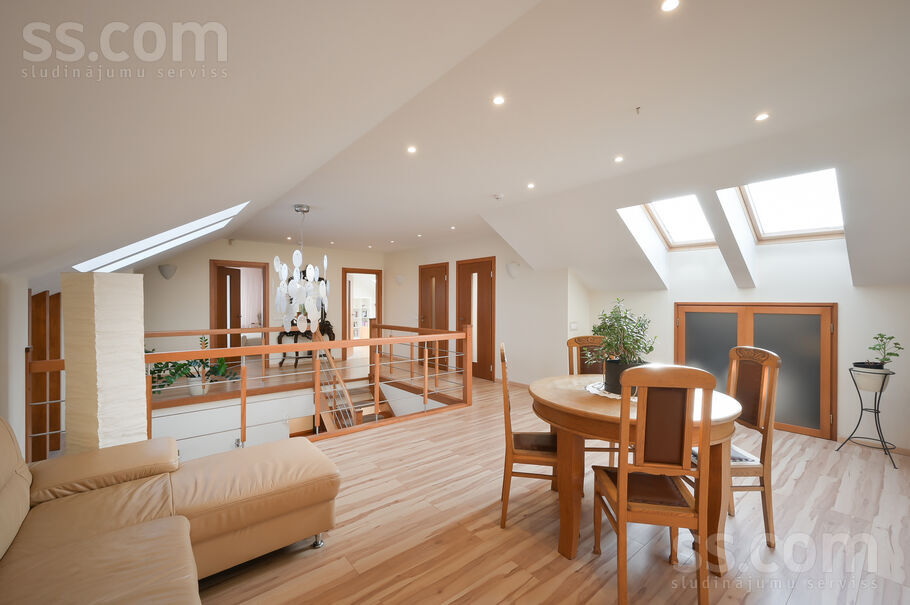 Nākotnes 63, Rīgas rajons, Sigulda — maja