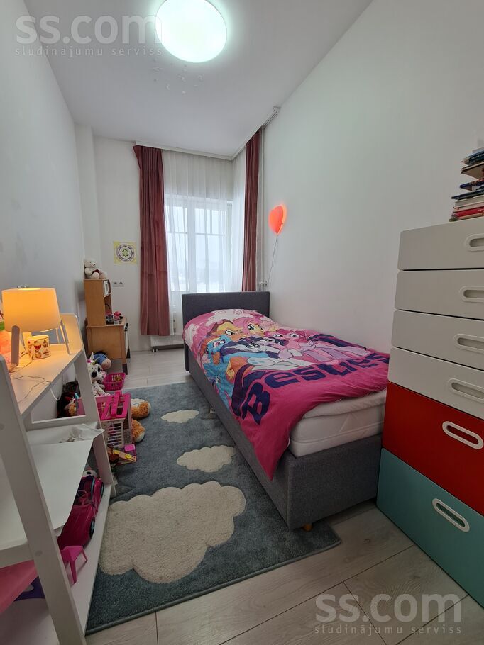 Starzdu 6, Mārupe, Rīgas rajons, Mārupes pag. — maja