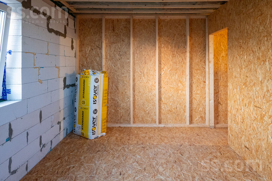 Anniņas 9, Mežezeri, Rīgas rajons, Salaspils l. t. — maja