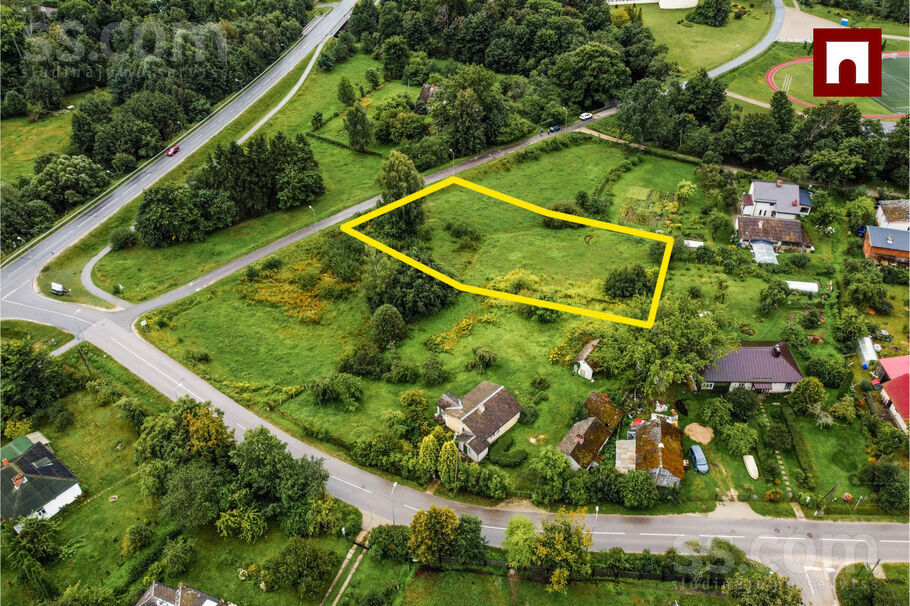 Upes 1, Zvejniekciems, Saulkrastu l. t. — zeme