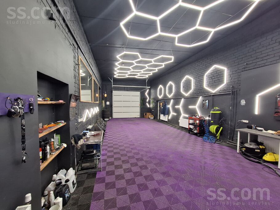 Meža ceļš 2, Raubēni, Jelgava un raj., Cenu pag. — telpa