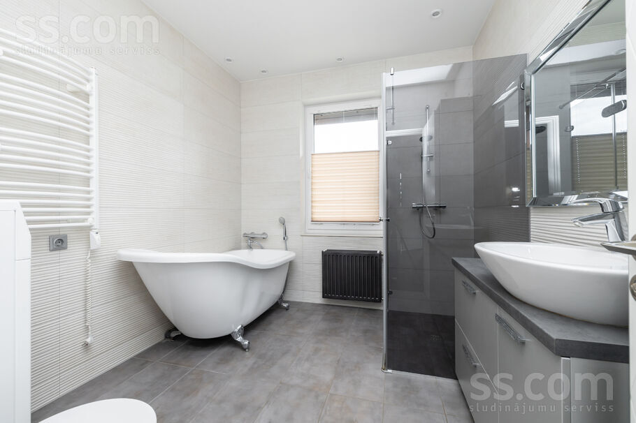 Liepu 6a, Jūrmala — maja