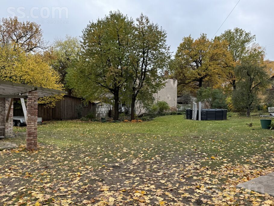 Talsu 10, Rīga — zeme