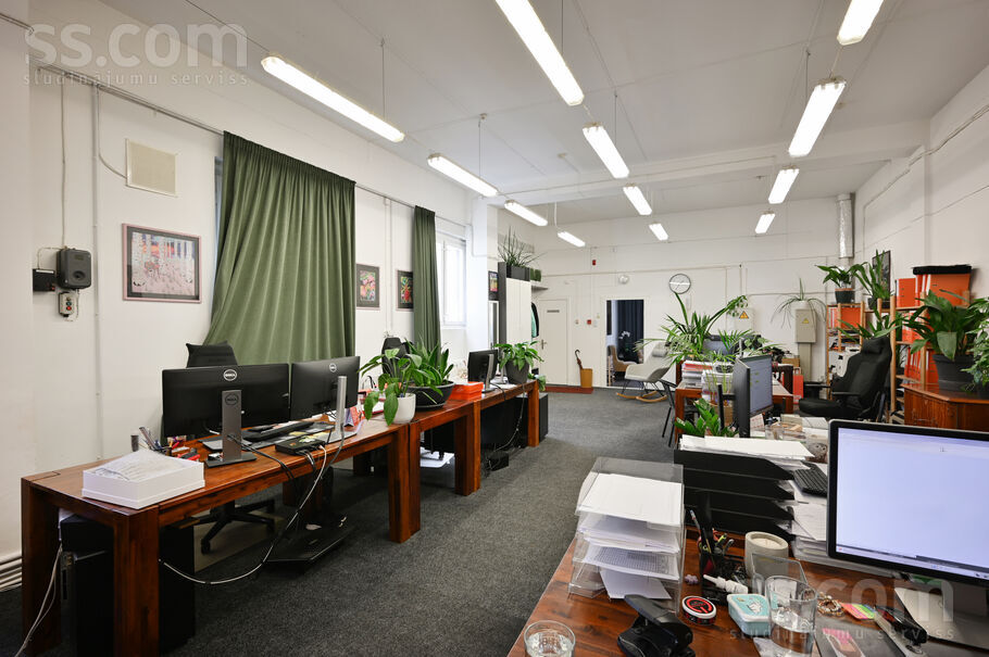 Elvīras 1b, Rīga — maja