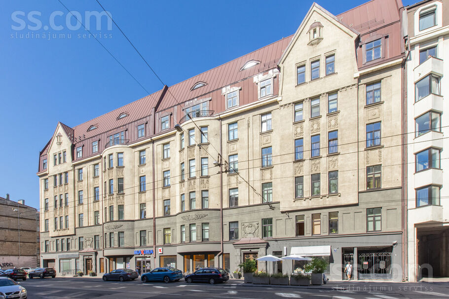 Pulkv. Brieža 7, Rīga — dzivoklis