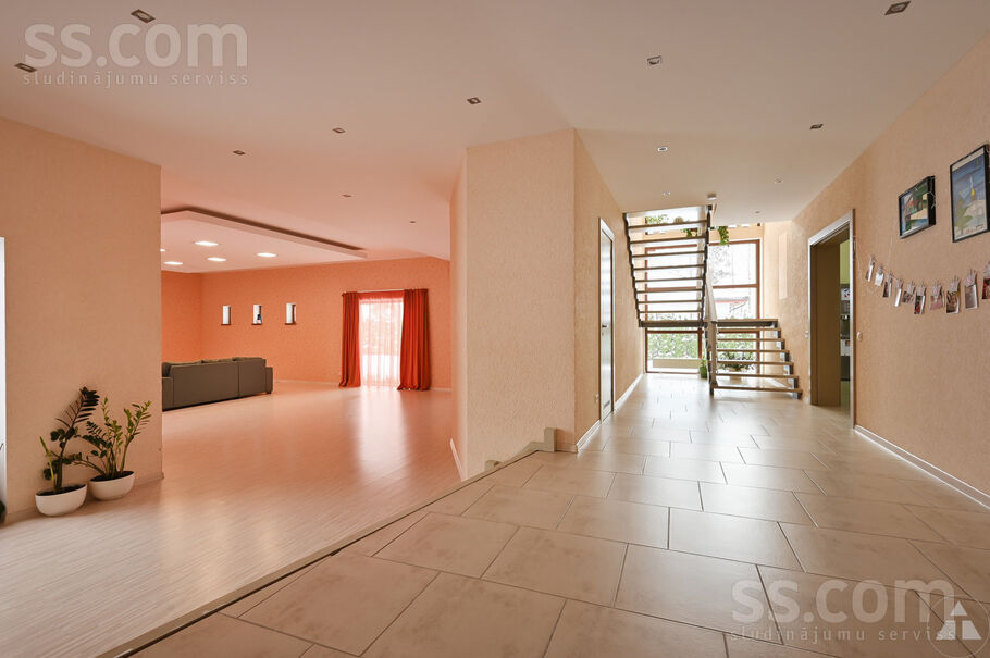 Saulpādes, Turkalne, Ogre un raj., Ikšķiles l. t. — maja