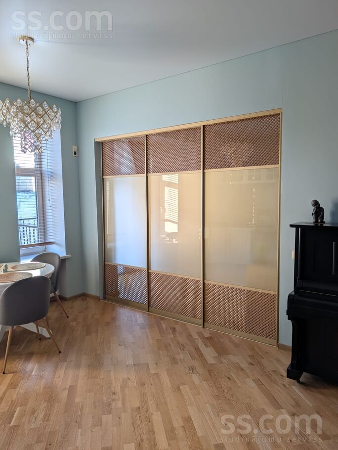 Merķeļa 8, Rīga — dzivoklis