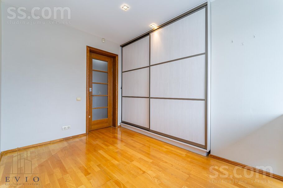 Saules 11, Brankas, Jelgava un raj., Cenu pag. — dzivoklis