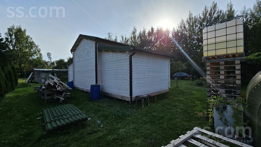 Mežvidi 36, Jelgava un raj., Jelgava — maja