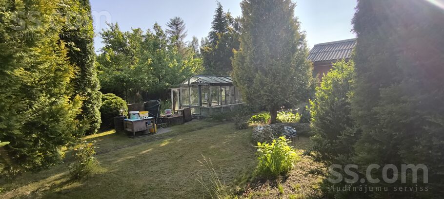 Buru iela 32, Ziemeļblāzma, Limbaži un raj., Skultes pag. — maja