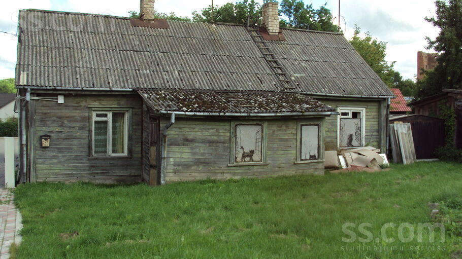Ezera skersiela 6, Ludza un raj., Ludza — maja