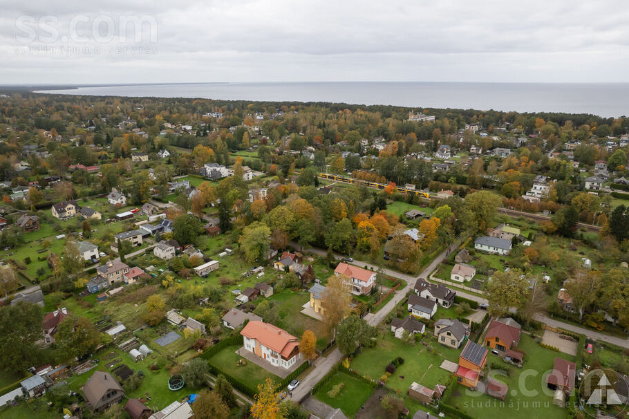 Kanālu iela 26a, Jūrmala — maja