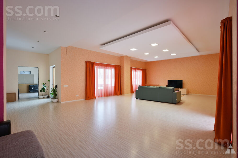 Saulpādes, Turkalne, Ogre un raj., Ikšķiles l. t. — maja