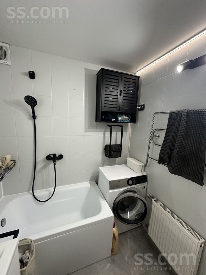 8 18, Jēkabpils un raj., Jēkabpils — dzivoklis