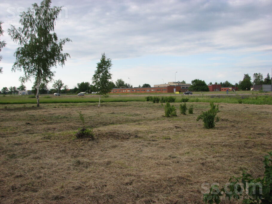 Purva 4a un Purva 4b, Valmiera un raj., Valmiera — zeme