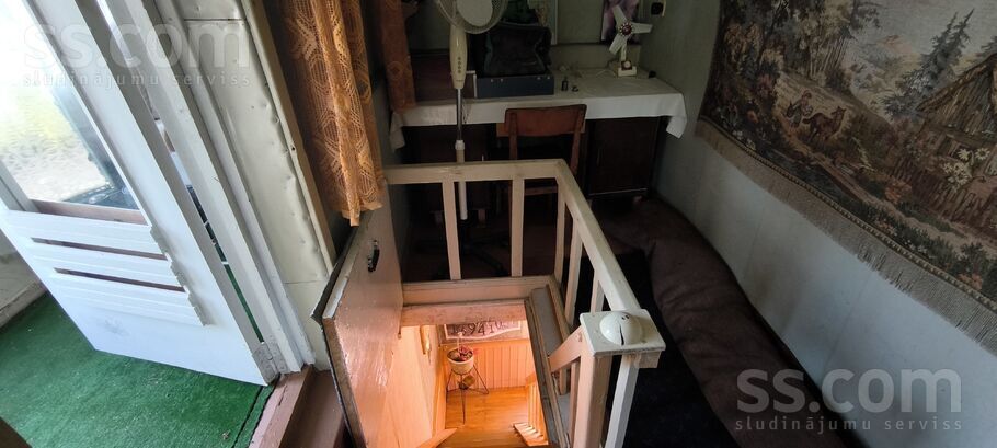 Buru iela 32, Ziemeļblāzma, Limbaži un raj., Skultes pag. — maja