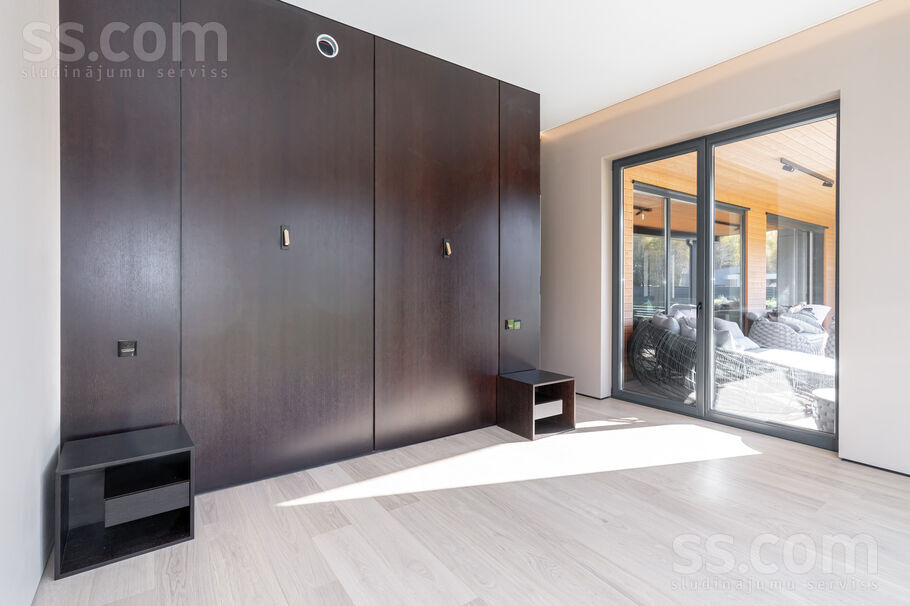 Mežavēju iela 8, Mārupe, Rīgas rajons, Mārupes pag. — maja