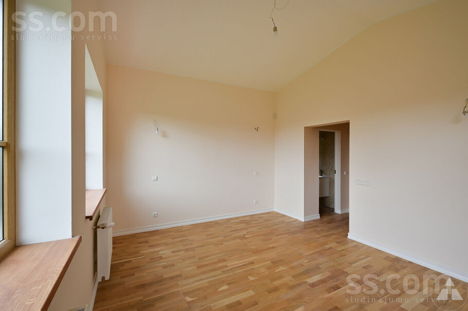 Kanālu iela 26a, Jūrmala — maja