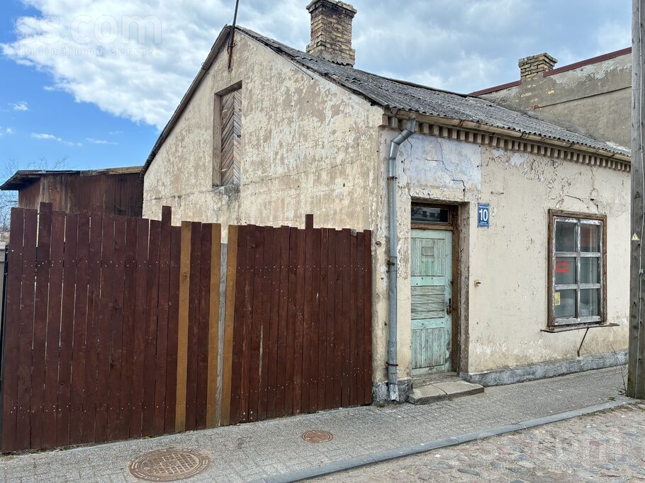 Kapteiņu 10, Ventspils un raj., Ventspils — maja