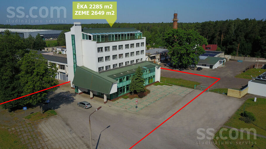 Brīvības gatve, Rīga — maja