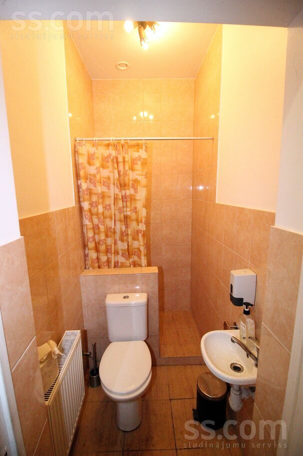 Planīcas 5b, Kuldīga un raj., Kuldīga — maja